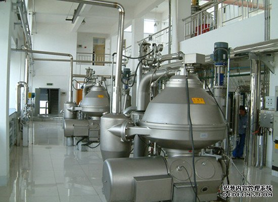 Full automatic continuous edible oil refinery production line